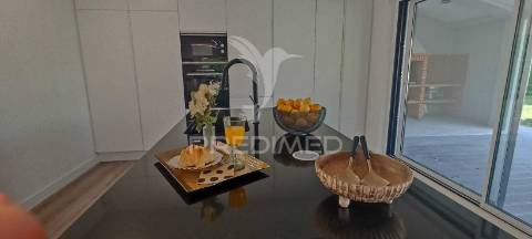 Fantástica moradia na herdade da aroeira