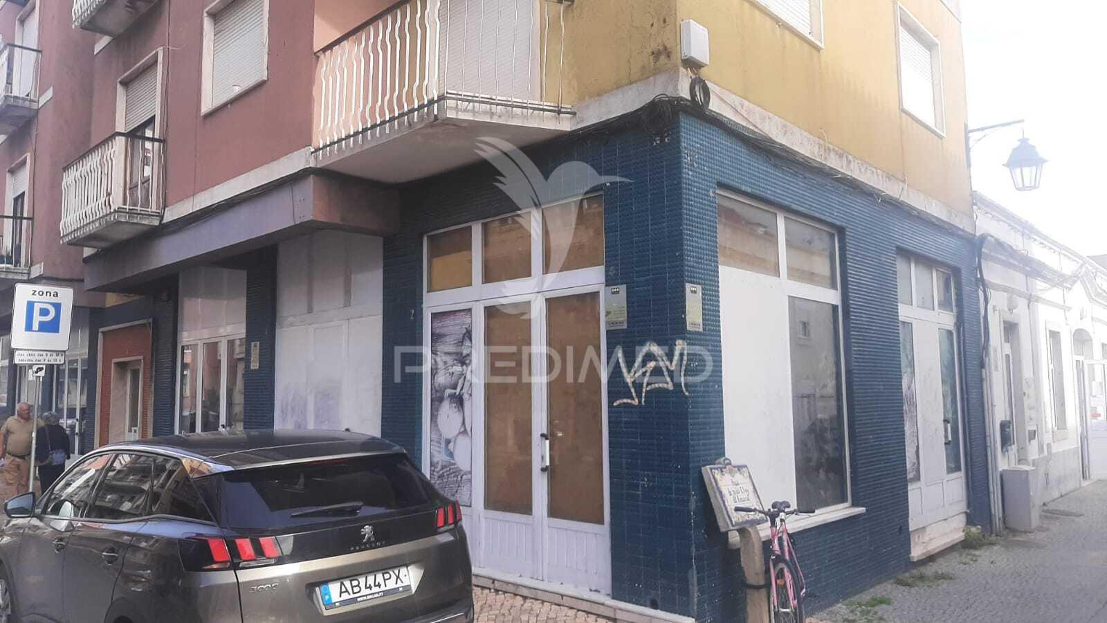 ✨ oportunidade única ✨ loja p./ comércio ou serviços de 163,50m2 ( junto à av. luisa todi ).