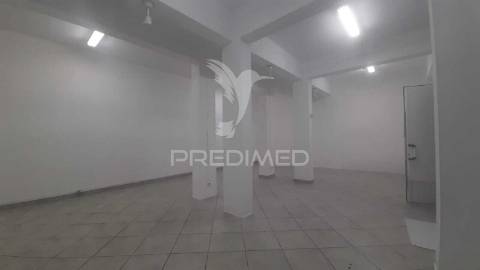 ✨ oportunidade única ✨ loja p./ comércio ou serviços de 163,50m2 ( junto à av. luisa todi ).