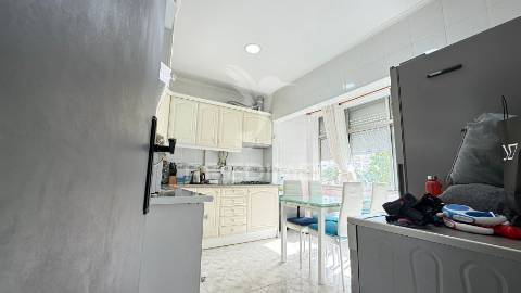 Apartamento t2+1 semi-remodelado