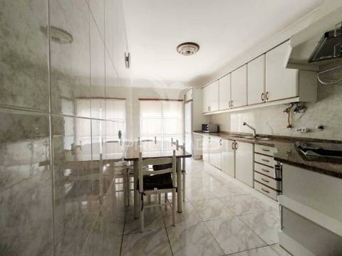 Arrendamento - viva com conforto próximo do centro da cidade - apartamento t3