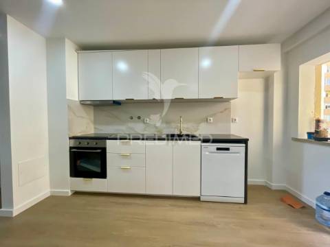 Apartamento t2 com garagem