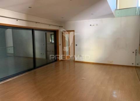 Moradia v3 com sauna e jacuzzi — louredo, paredes