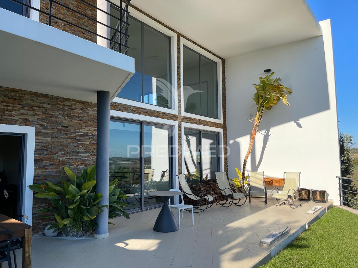 Fantástica moradia em belmonte