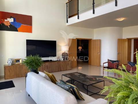 Fantástica moradia em belmonte