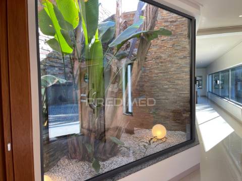 Fantástica moradia em belmonte