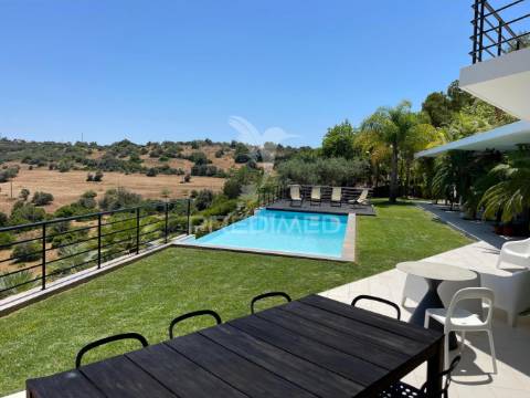 Fantástica moradia em belmonte