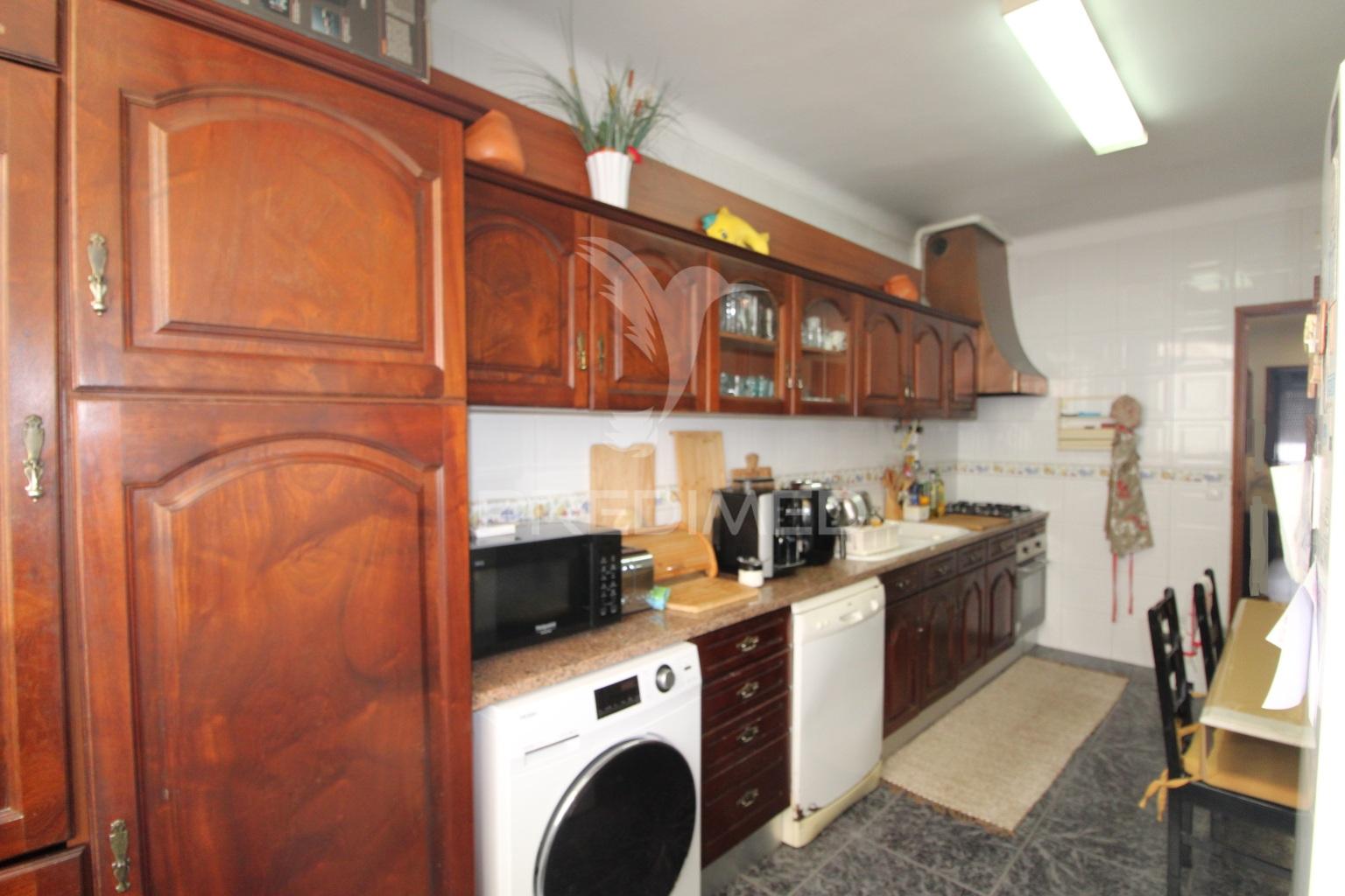 T1 adaptado a t2 com quintal em alcochete