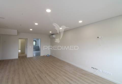 Andar moradia t3 duplex novo com box e terraço em alfena