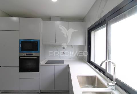 Andar moradia t3 duplex novo com box e terraço em alfena