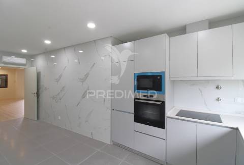 Andar moradia t3 duplex novo com box e terraço em alfena