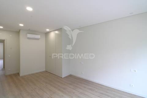 Andar moradia t3 duplex novo com box e terraço em alfena