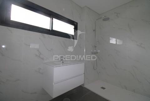 Andar moradia t3 duplex novo com box e terraço em alfena