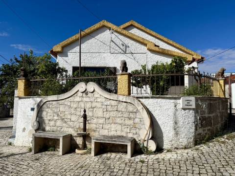 Moradia t2 em alcaria - porto de mós