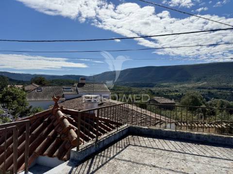 Moradia t2 em alcaria - porto de mós