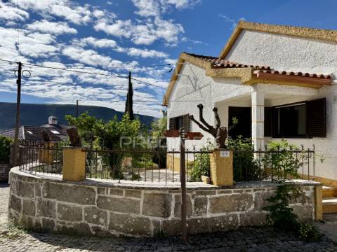 Moradia t2 em alcaria - porto de mós