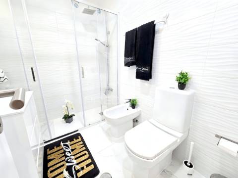 Estúdio remodelado, piscina, a 200 metros da praia da rocha