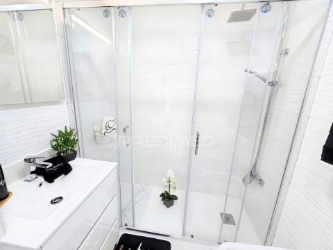 Estúdio remodelado, piscina, a 200 metros da praia da rocha