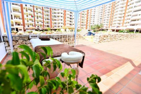 Estúdio remodelado, piscina, a 200 metros da praia da rocha