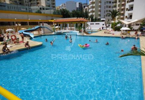 Estúdio remodelado, piscina, a 200 metros da praia da rocha