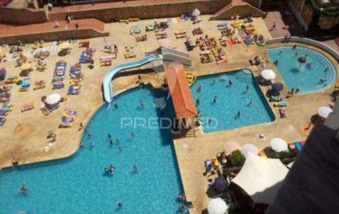 Estúdio remodelado, piscina, a 200 metros da praia da rocha