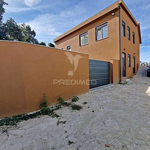 Moradia t4+1 renovada águas santas, maia