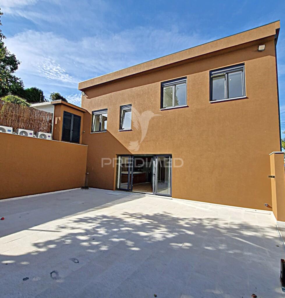 Moradia t4+1 renovada águas santas, maia