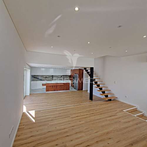 Moradia t4+1 renovada águas santas, maia