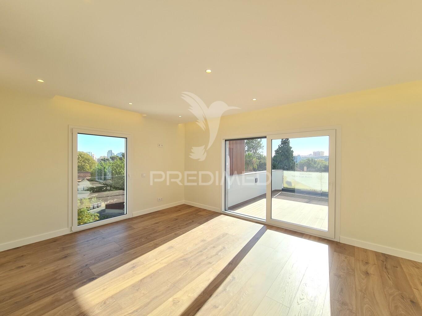 Elegância contemporânea a estrear no coração de cascais