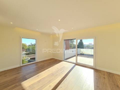 Elegância contemporânea a estrear no coração de cascais