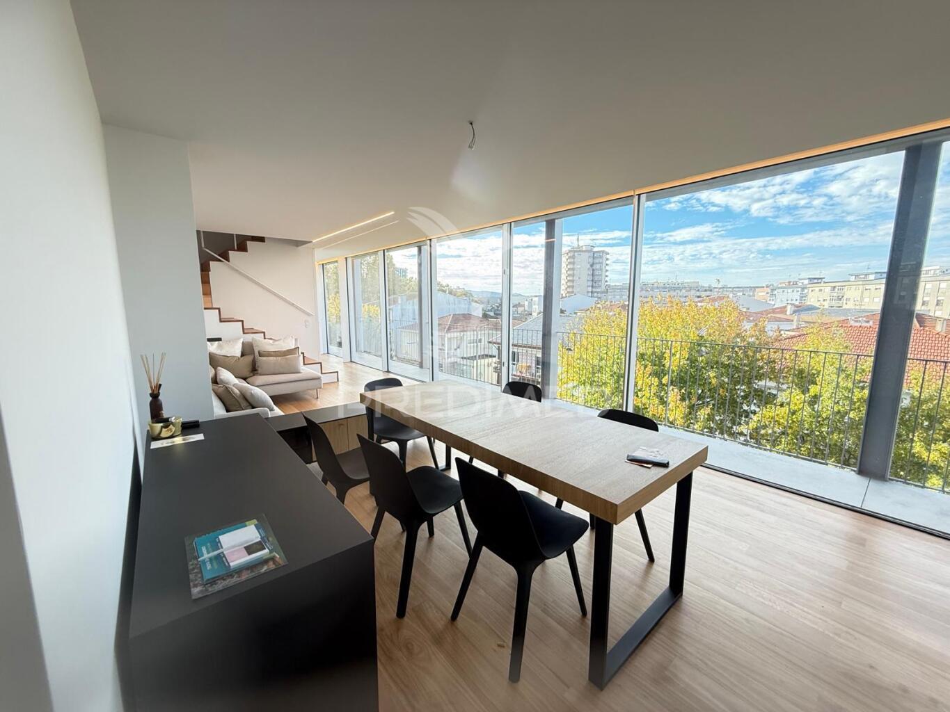 Apartamento t3 duplex novo