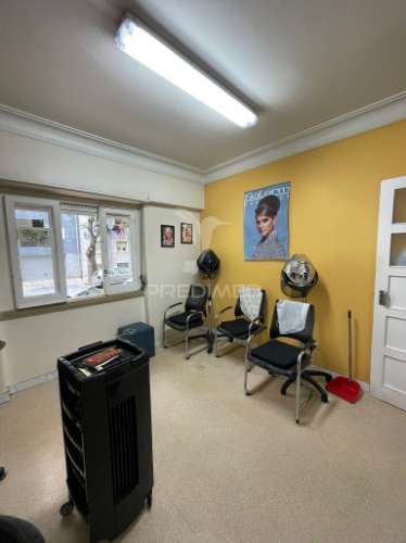 Excelente oportunidade de investimento em lisboa – alcântara!