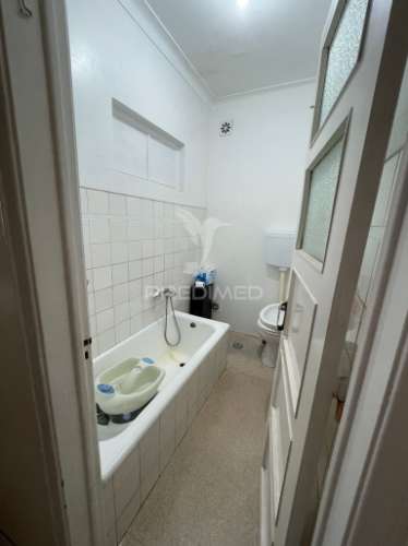 Excelente oportunidade de investimento em lisboa – alcântara!