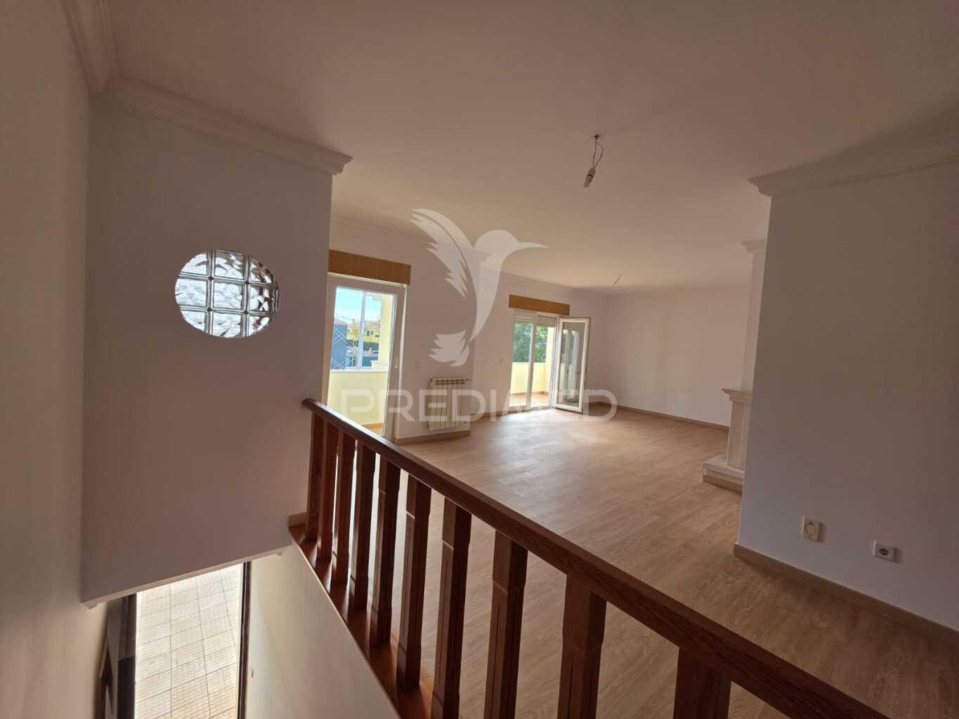 T3 em manique - 2 lugares de estacionamento