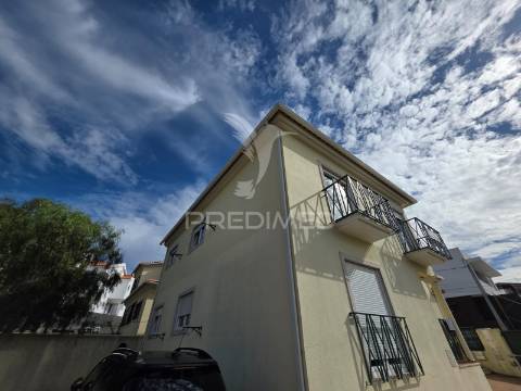 T3 em manique - 2 lugares de estacionamento