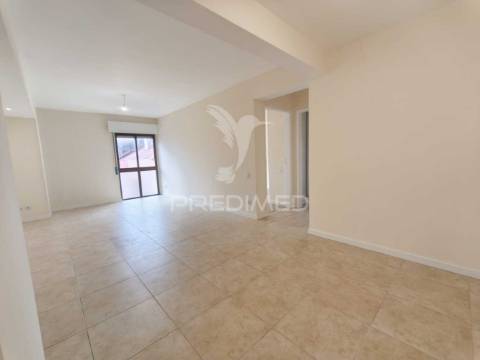 Apartamento t2 c/melhoramentos