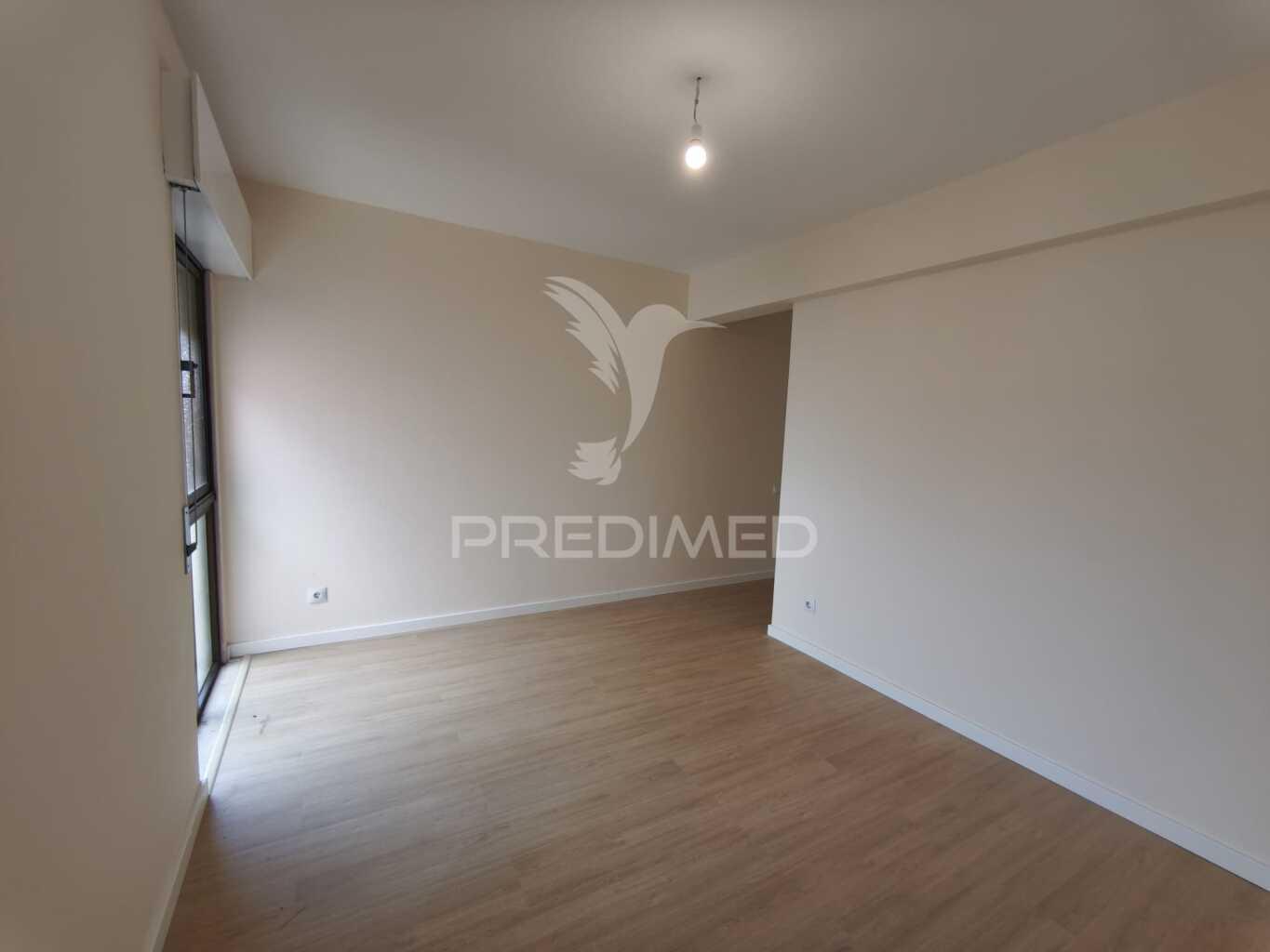 Apartamento t2 c/melhoramentos