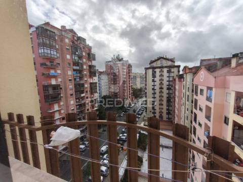 Apartamento t2 c/melhoramentos