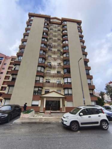 Apartamento t2 c/melhoramentos