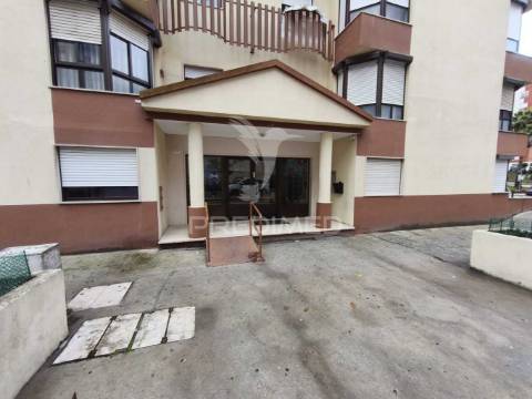 Apartamento t2 c/melhoramentos