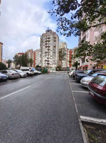 Apartamento t2 c/melhoramentos