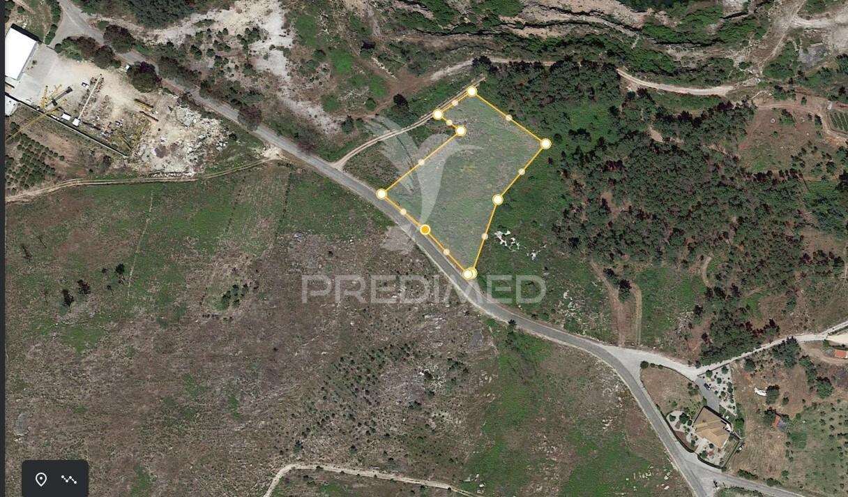 Vende terreno rustico com 4500m2