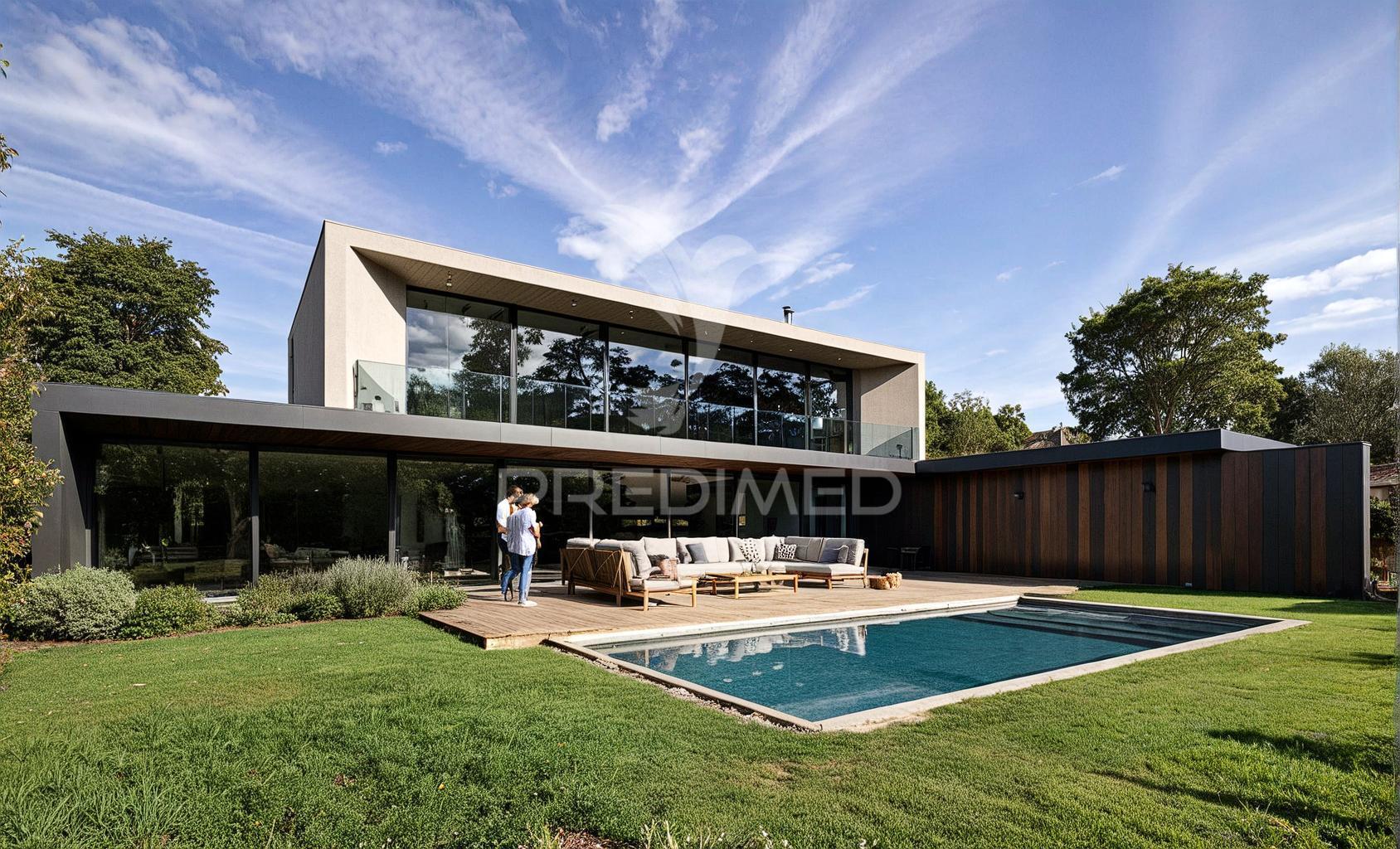 Moradia v4, em construção com piscina, constância.