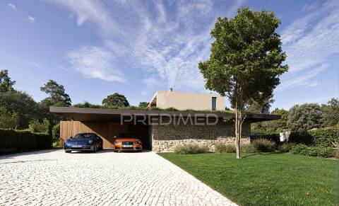 Moradia v4, em construção com piscina, constância.