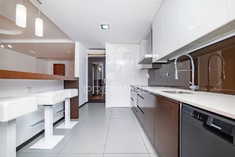 Apartamento t3 - lamaçães