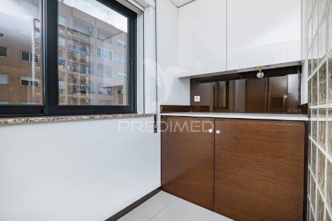 Apartamento t3 - lamaçães
