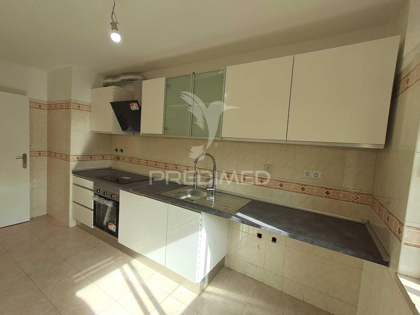 Apartamento t2 na tapada das mercês, sintra