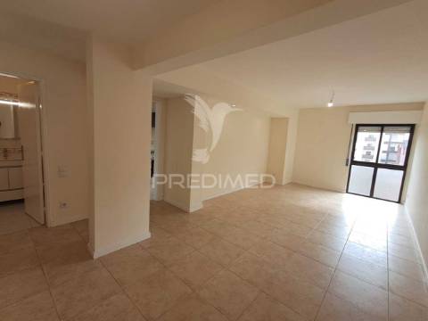 Apartamento t2 na tapada das mercês, sintra