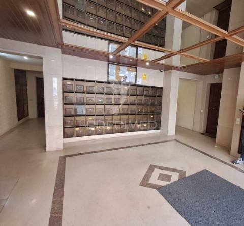 Apartamento t2 na tapada das mercês, sintra