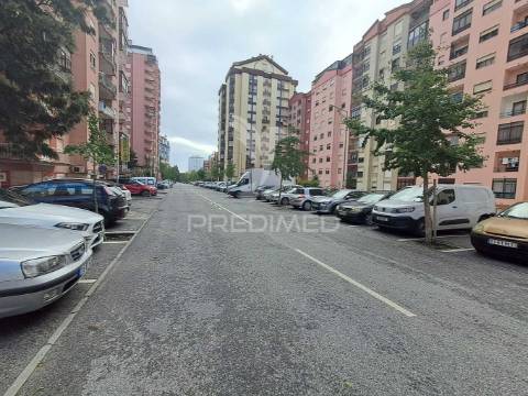 Apartamento t2 na tapada das mercês, sintra